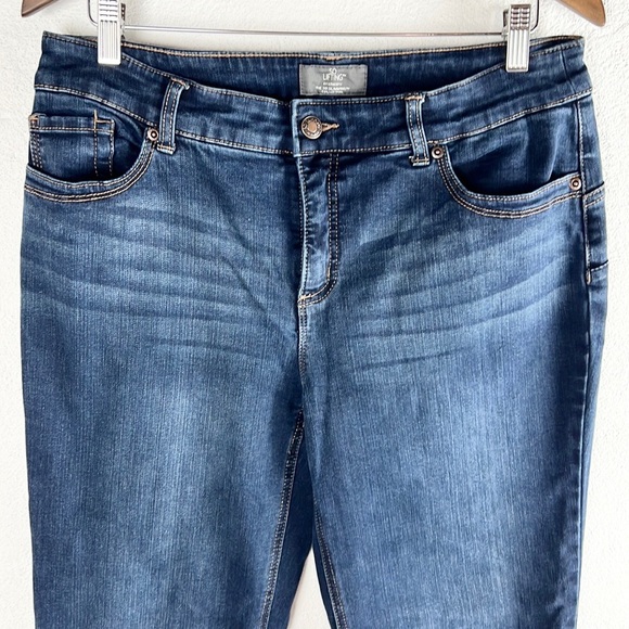 SO LIFTING by CHICO’S |👖Dark Navy Blue Faded Midrise Straight Leg Denim Jeans - Picture 3 of 8